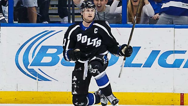 Steven-Stamkos-Scott-Audette_0.jpg